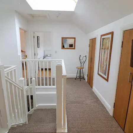 Дом отдыха Rock Lawn Glanbannoo Upper