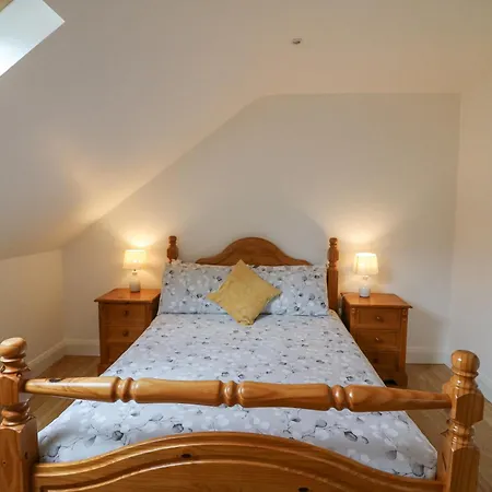 بيت للعطل Rock Lawn